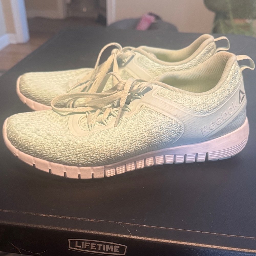Reebok Women's Light Green Athletic Shoes